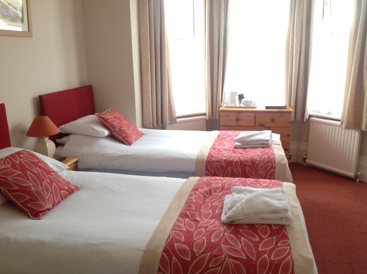 By The Sea Bed And Breakfast WTA-toernooi van WTA-toernooi van Eastbourne Buitenkant foto