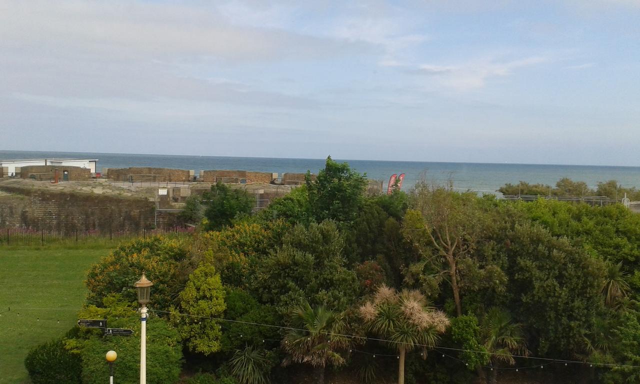 By The Sea Bed And Breakfast WTA-toernooi van WTA-toernooi van Eastbourne Buitenkant foto