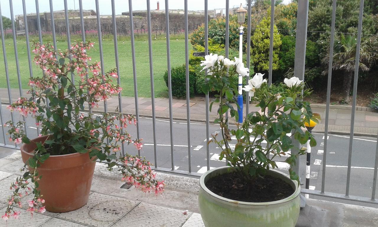 By The Sea Bed And Breakfast WTA-toernooi van WTA-toernooi van Eastbourne Buitenkant foto