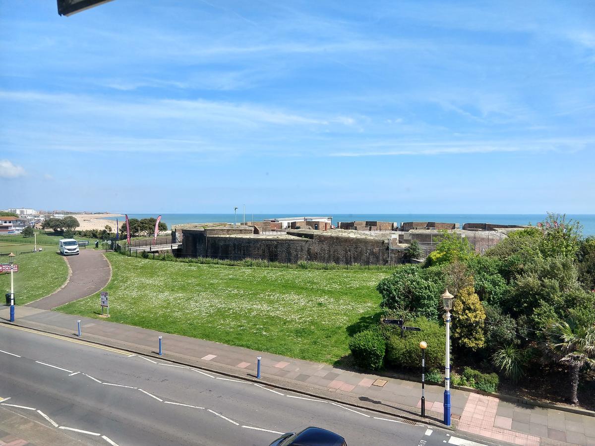 By The Sea Bed And Breakfast WTA-toernooi van WTA-toernooi van Eastbourne Buitenkant foto
