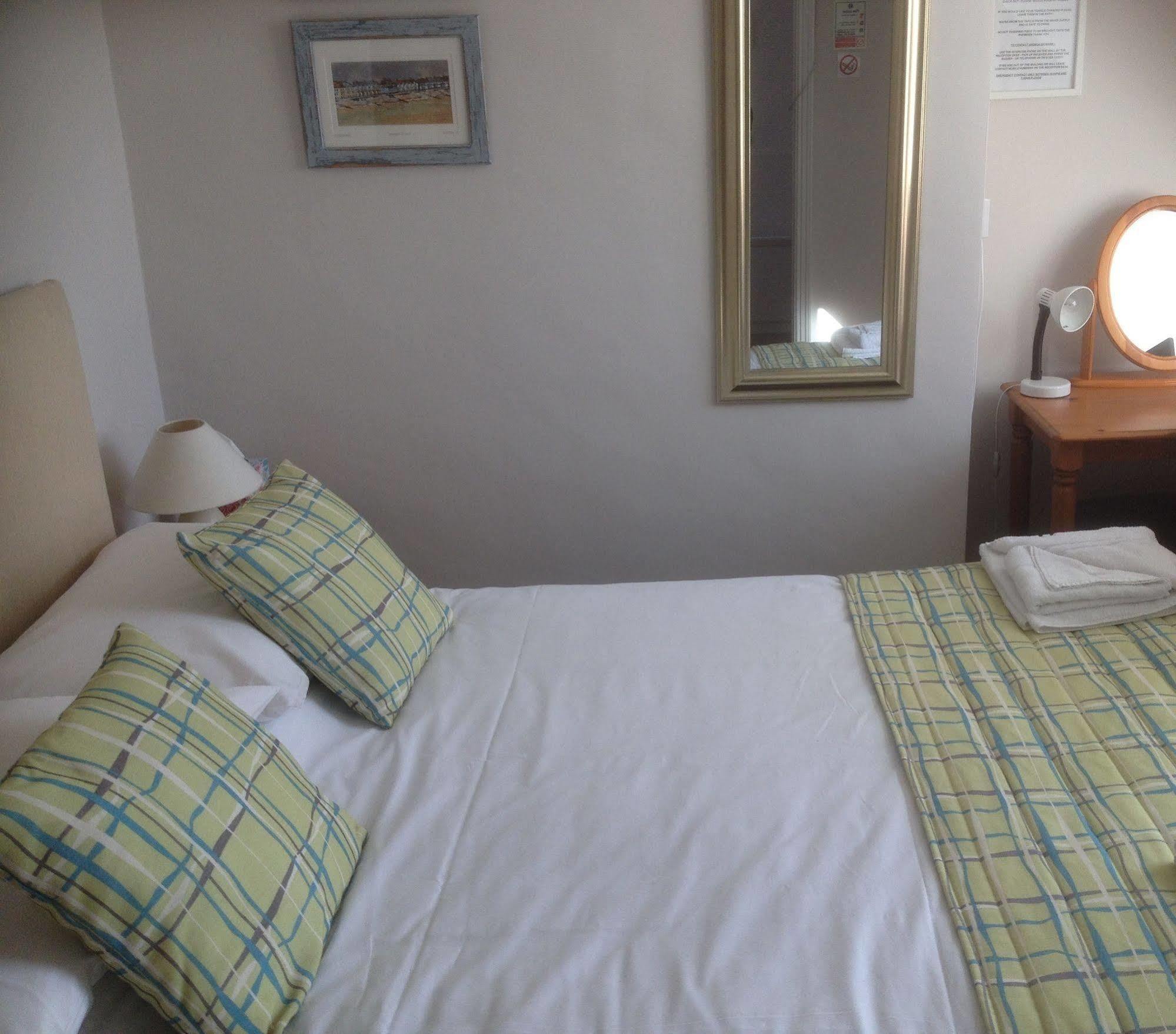 By The Sea Bed And Breakfast WTA-toernooi van WTA-toernooi van Eastbourne Buitenkant foto