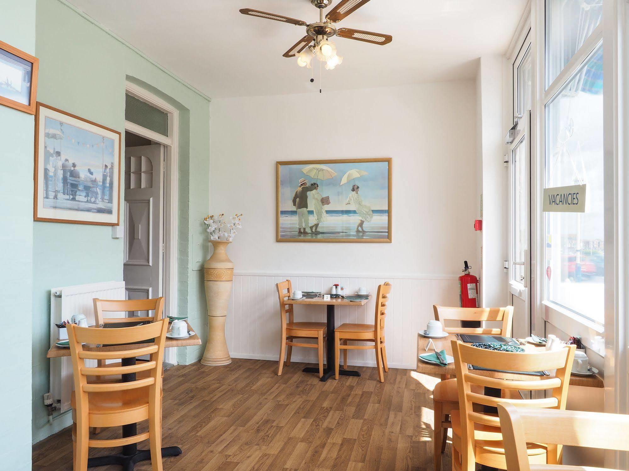 By The Sea Bed And Breakfast WTA-toernooi van WTA-toernooi van Eastbourne Buitenkant foto