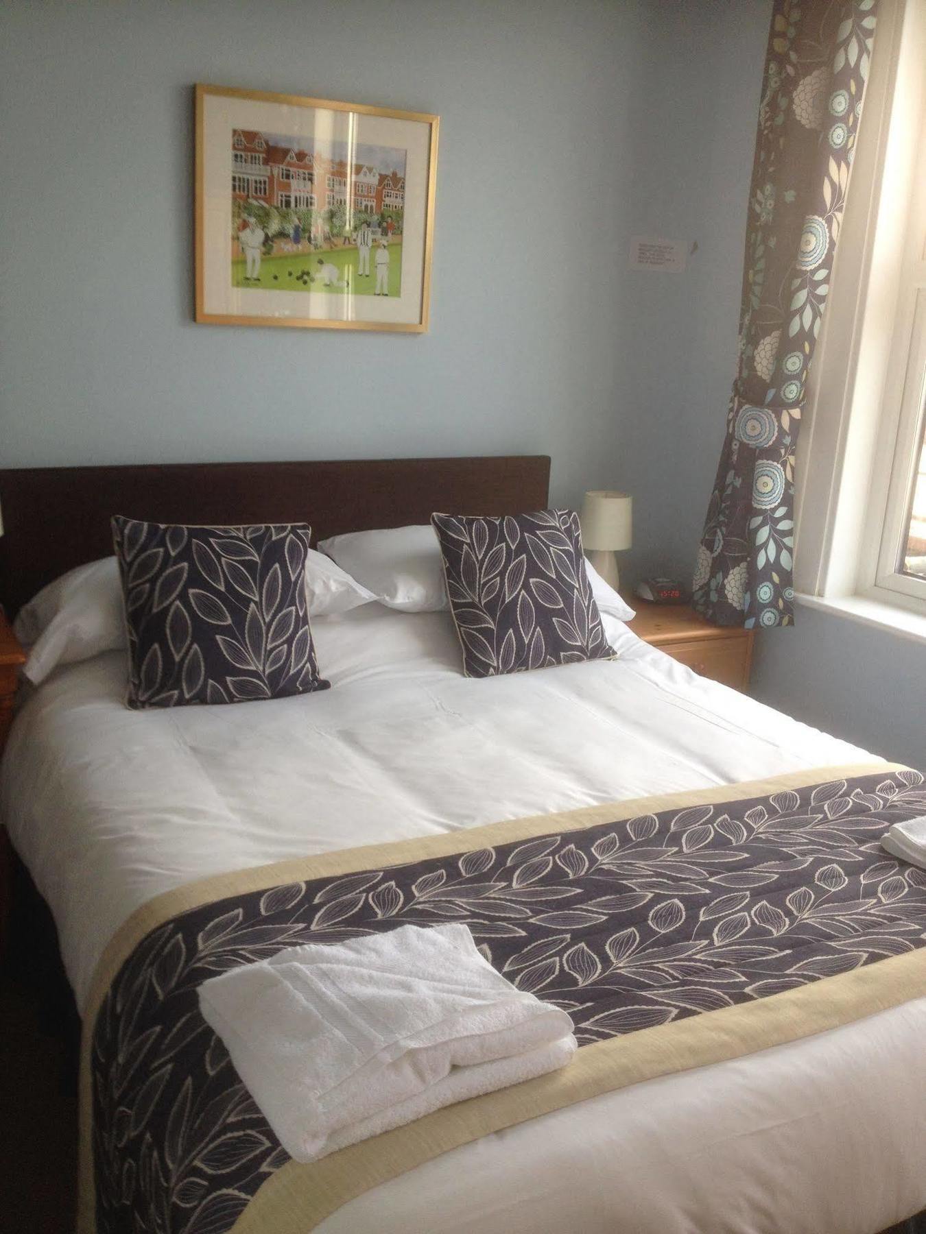 By The Sea Bed And Breakfast WTA-toernooi van WTA-toernooi van Eastbourne Buitenkant foto