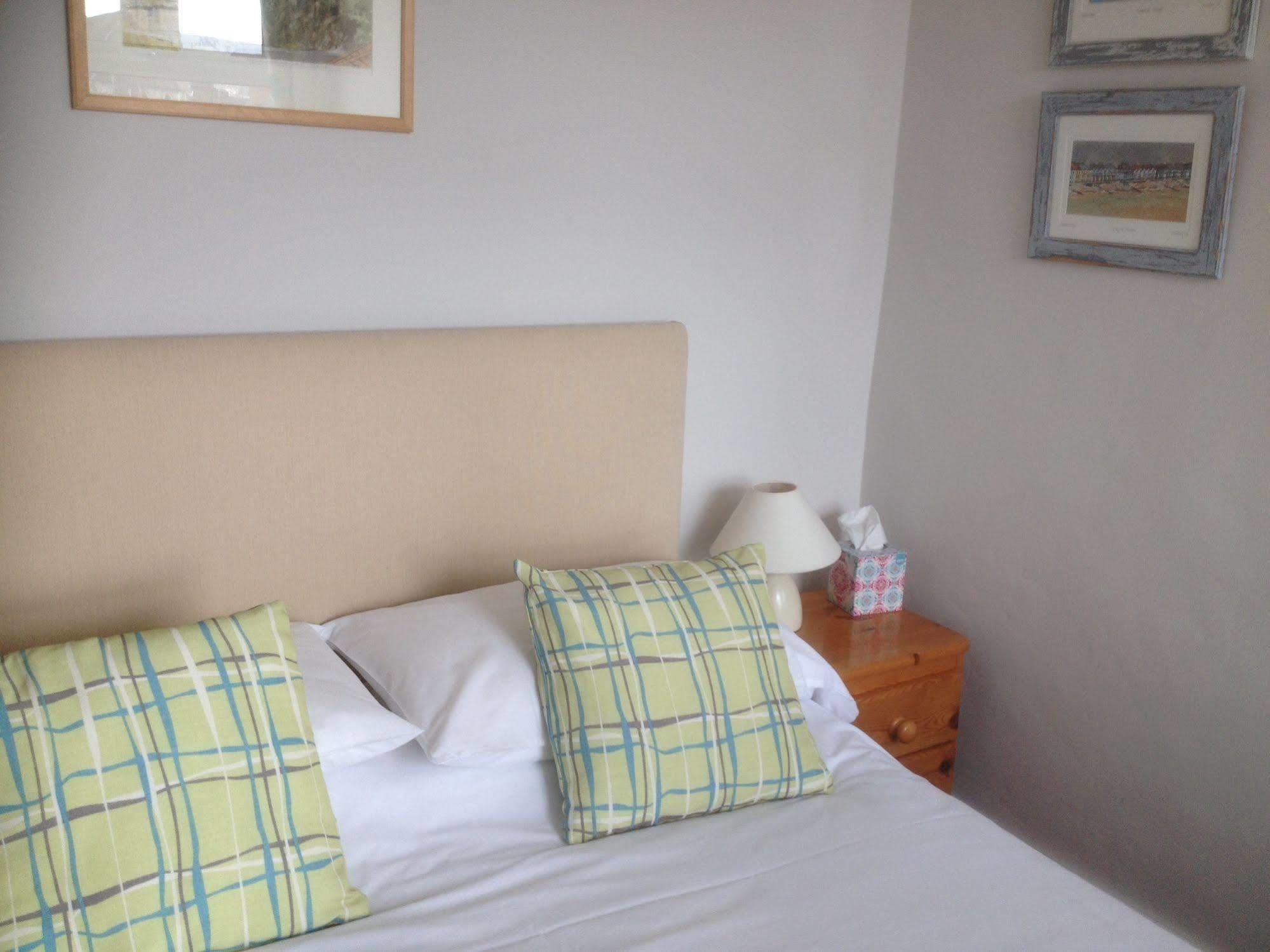 By The Sea Bed And Breakfast WTA-toernooi van WTA-toernooi van Eastbourne Buitenkant foto